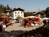 albergo tirolo abetone mercatino estivo