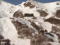 veduta piste di sci abetone